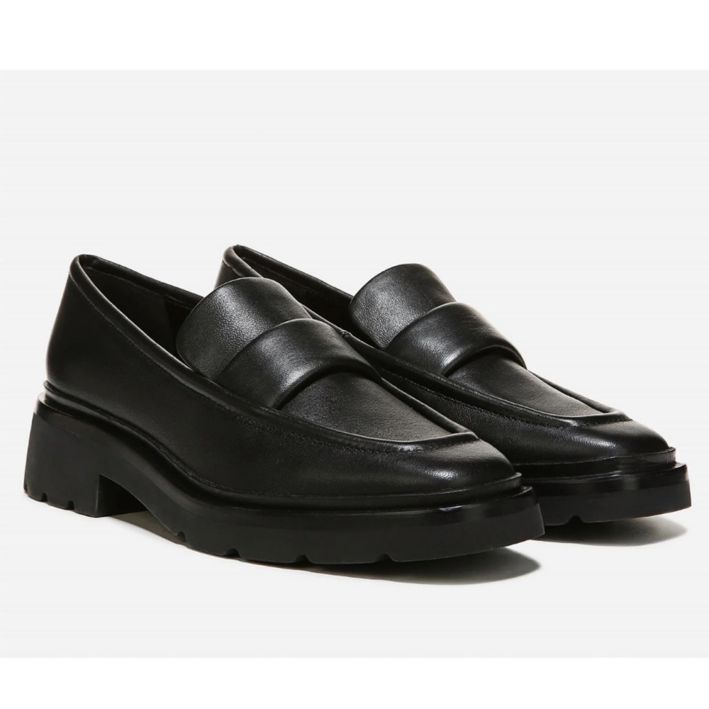 Like New Women’s Robin Black Leather Lug-sole Loafers size 9.5 / 40.5